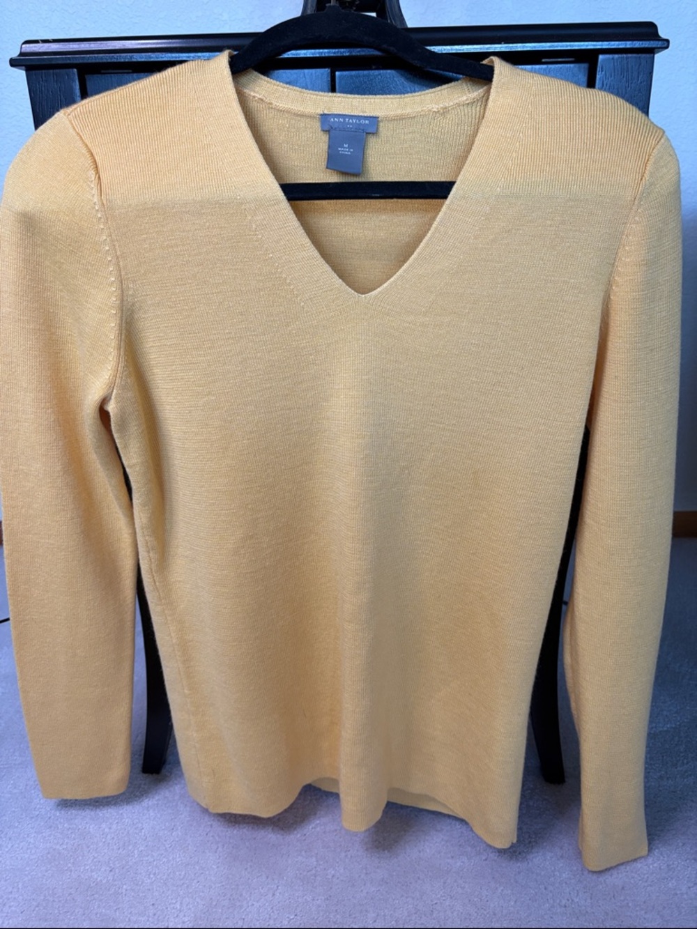 Ann Taylor Mustard V-Neck Pullover Sweater